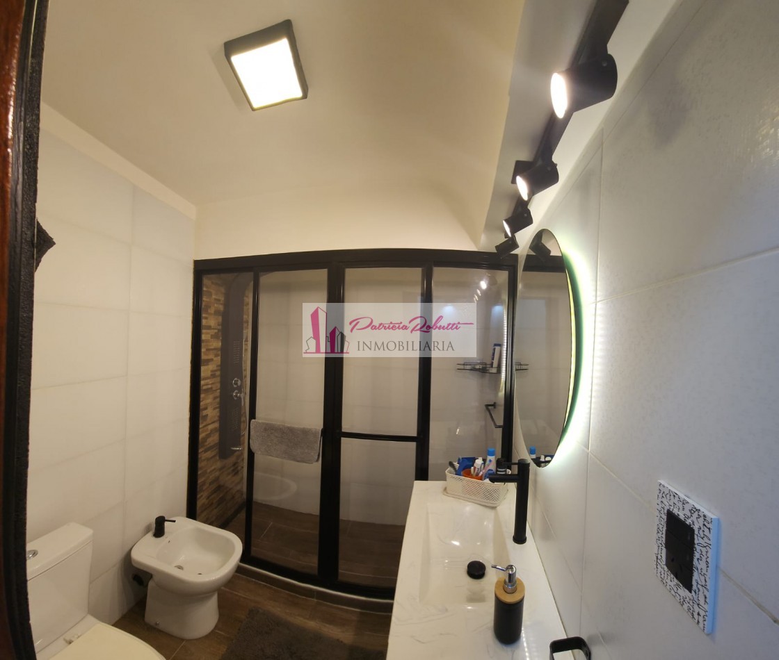 EN VENTA CASA 4 AMBIENTES CON PILETA Y TERRAZA (ESPACIO AEREO PARA EDIFICAR) MAS DUPLEX 2 AMBIENTES Se vende casa 4 ambientes con A TERMINAR- TABLADA