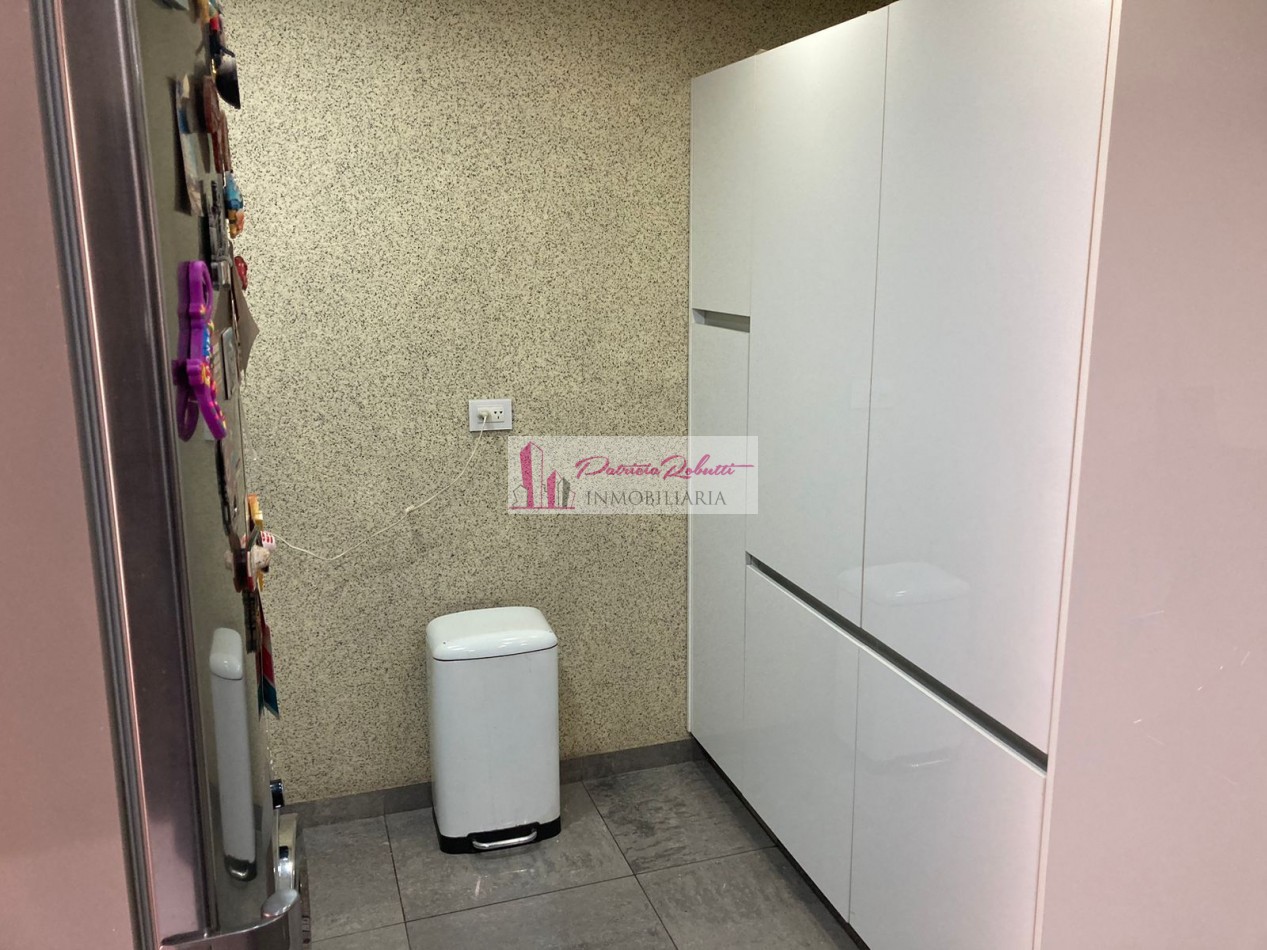 EN VENTA HERMOSA CASA 4 AMBIENTES CON GARAGE, JARDIN, QUINCHO Y PATIO SAN JUSTO