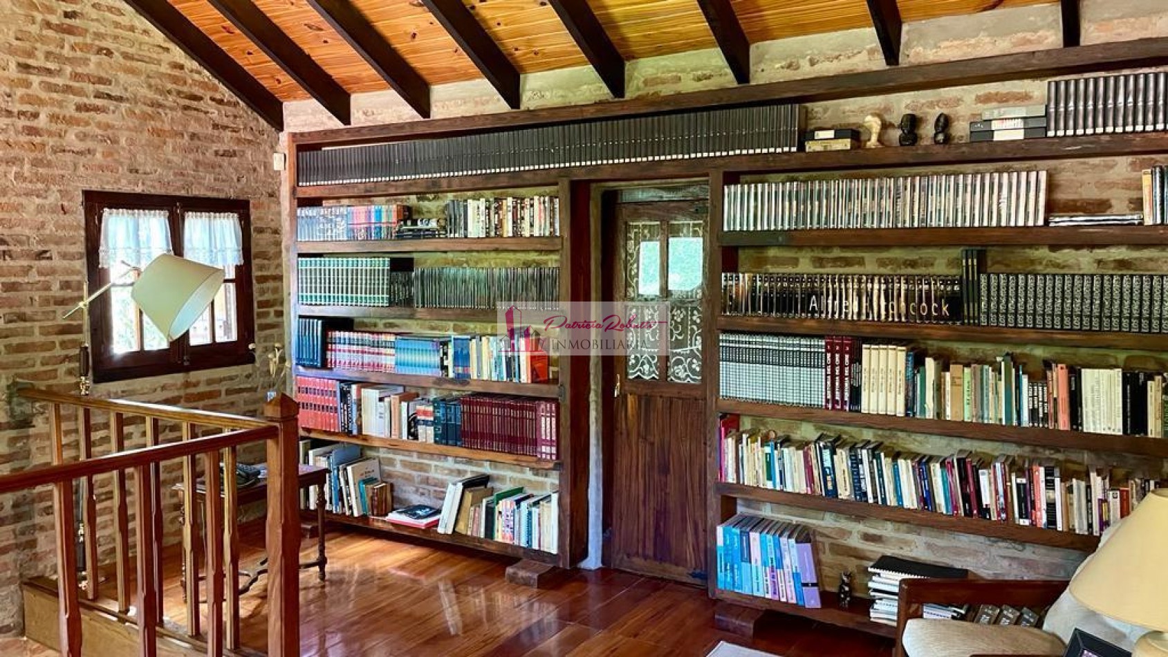 SE VENDE CASA 5 AMBIENTES CON PARQUE, PISCINA, CASA DE HUESPED GRAL. RODRIGUEZ