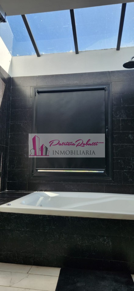 EN VENTA CASA 6 AMBIENTES CON PISCINA Y 2 COCHERAS EN BARRIO PRIVADO LAGOS DE CANNING