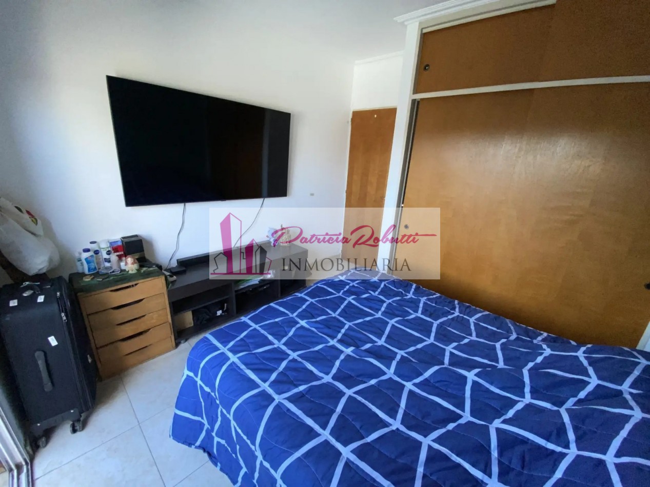 EN VENTA DEPARTAMENTO 2 AMBIENTES CON COCHERA EN MORON.