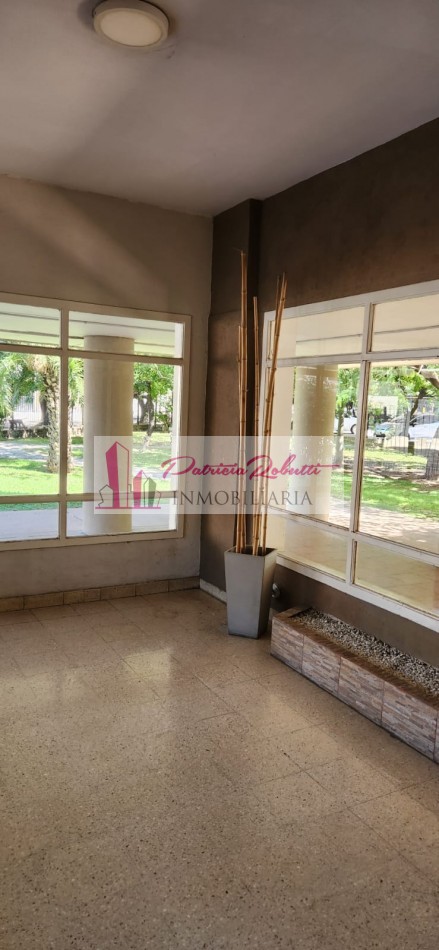 EN VENTA DEPARTAMENTO 4 AMBIENTES CON BALCON Y COCHERA- BARRIO GENERAL PAZ- VILLA CELINA