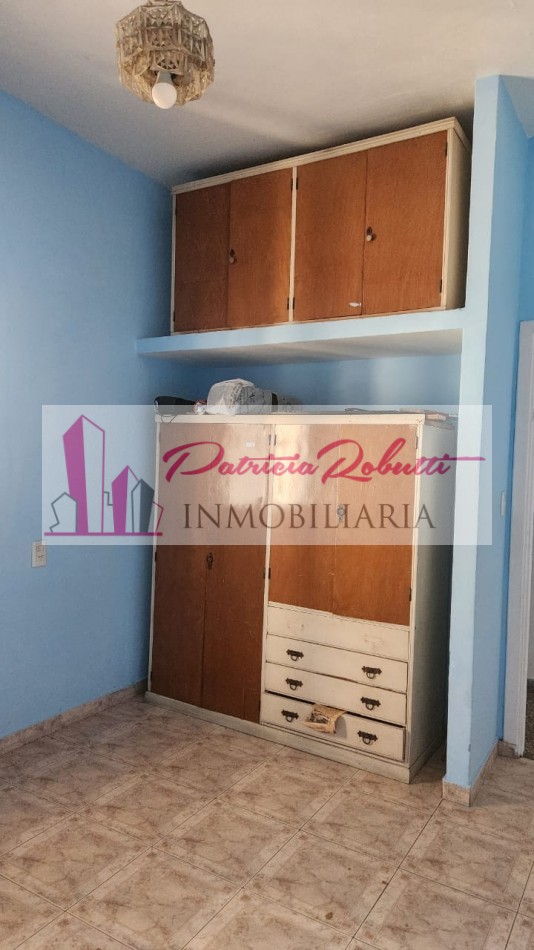 EN VENTA CASA MULTIFAMILIAR EN VILLA CELINA POLO TEXTIL LOTE.