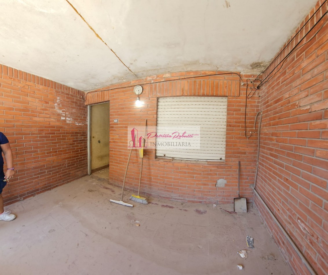 EN VENTA CASA 2 AMBIENTES EN VILLA CELINA- CON TERRAZA IDEAL CONSTRUCCION OPORTUNIDAD