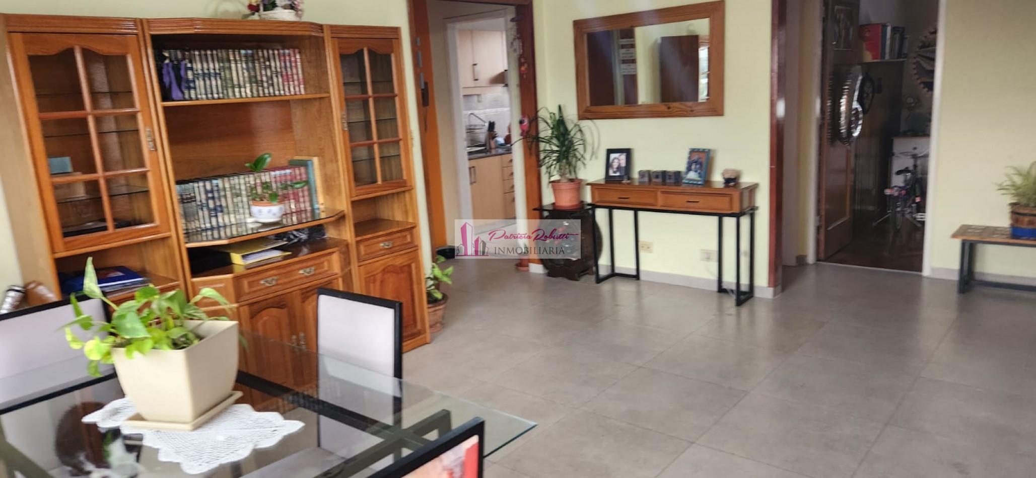 EN VENTA DEPARTAMENTO 4 AMBIENTES CON BALCON Y COCHERA- BARRIO GENERAL PAZ- VILLA CELINA