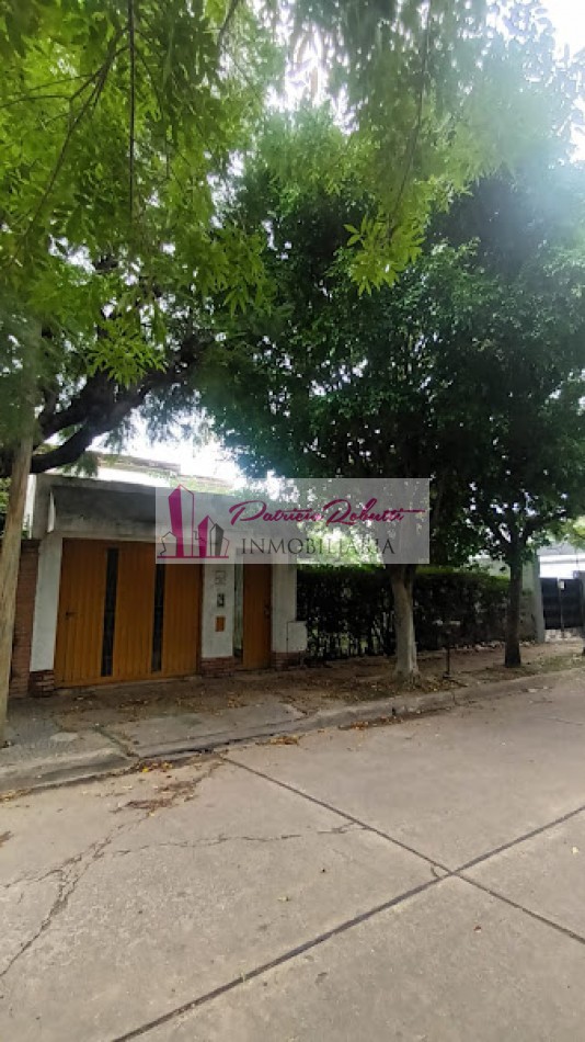 EN VENTA CASA 5 AMBIENTES CON LOTE EN VILLA CELINA ZONA OESTE LA MATANZA