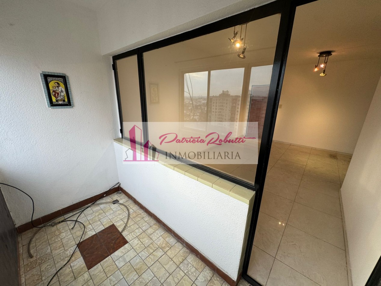 EN VENTA DEPARTAMENTO 4 AMBIENTES CON COCHERA -VILLA CELINA.