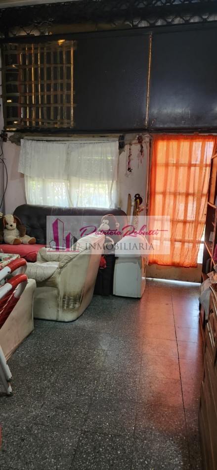 En venta local comercial remodelado a vivienda Centro Comercial Villa Celina a pasos de Roosevelt