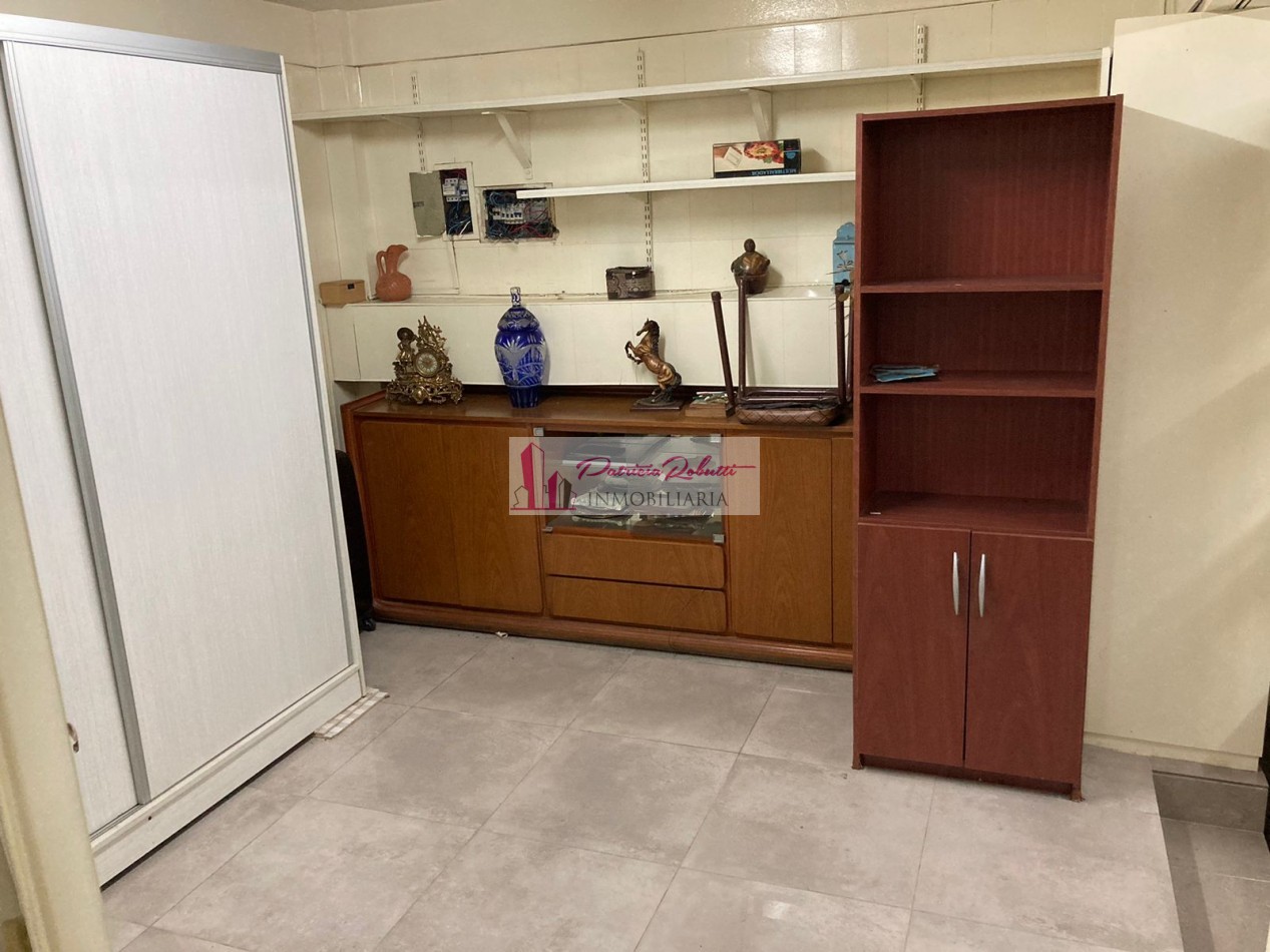 EN VENTA HERMOSA CASA 4 AMBIENTES CON GARAGE, JARDIN, QUINCHO Y PATIO SAN JUSTO