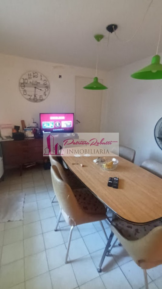 EN VENTA CASA 5 AMBIENTES CON LOTE EN VILLA CELINA ZONA OESTE LA MATANZA