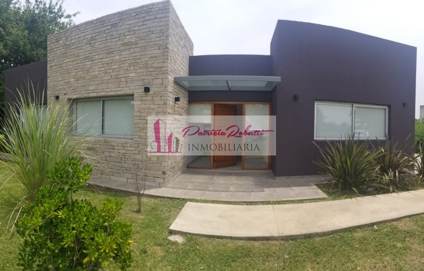 EN ALQUILER CASA 4 AMBIENTES EN GENERAL RODRIGUEZ.