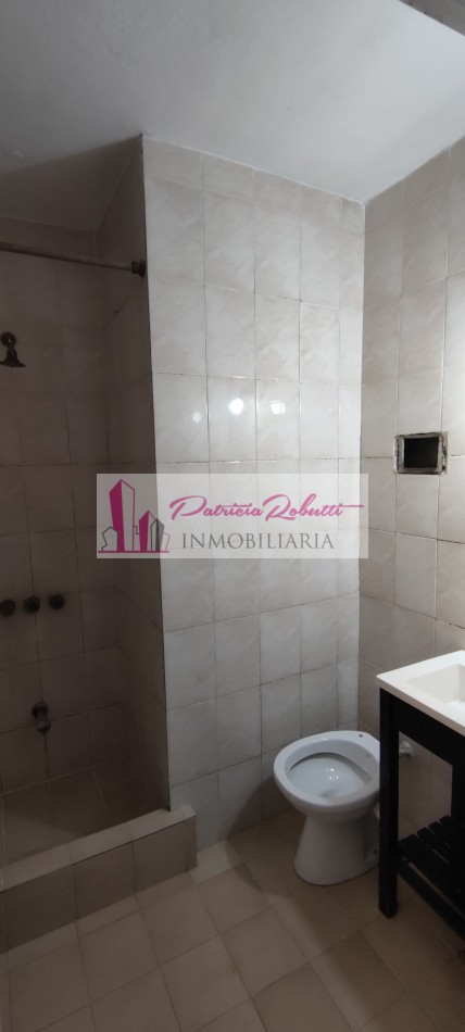 EN VENTA DEPARTAMENTO TIPO DUPLEX 4 AMBIENTES EN VILLA CELINA.