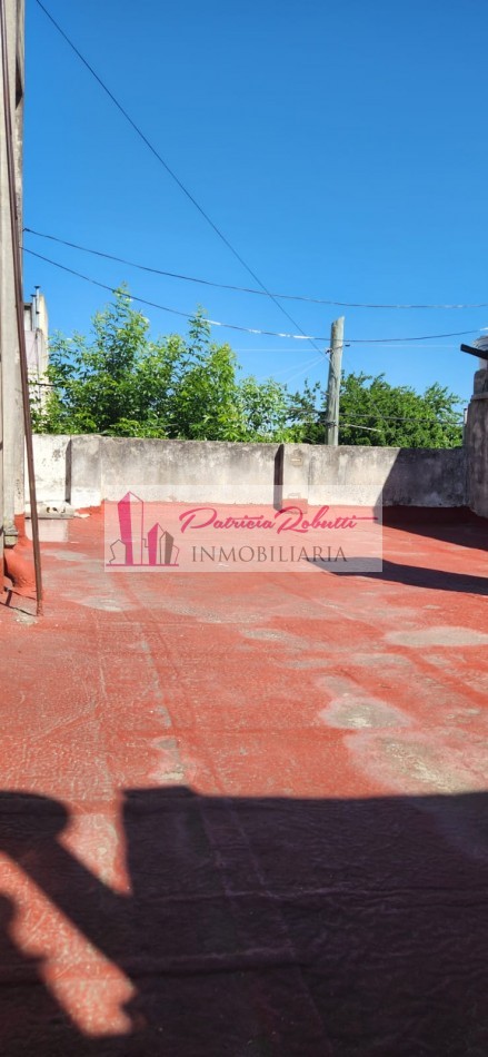 Se vende Ph al frente 3 ambientes con terraza (mas espacio aereo para edificar) Villa Celina