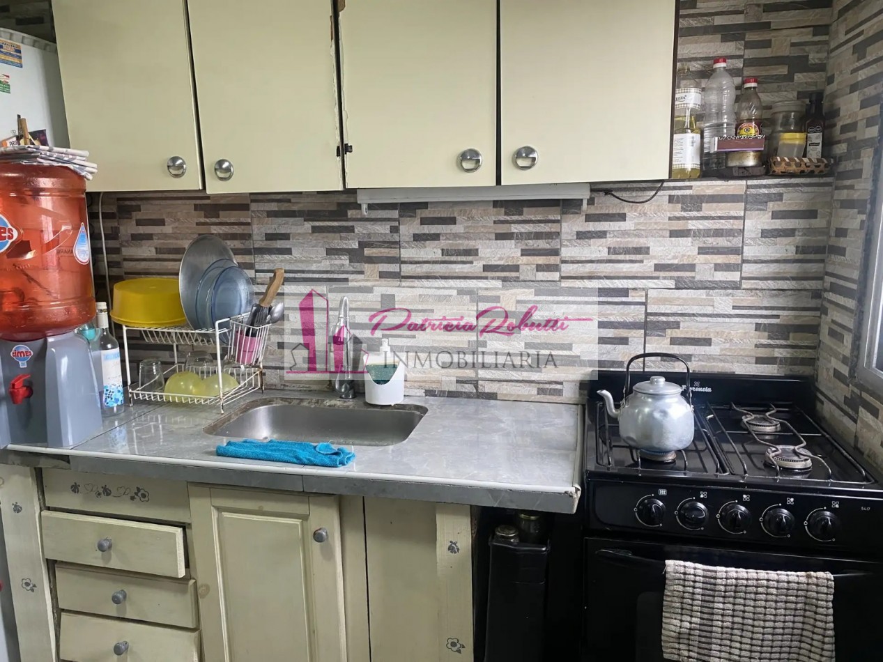 EN VENTA DEPARTAMENTO 4 AMB PATIO BARRIO PIEDRABUENA VILLA LUGANO