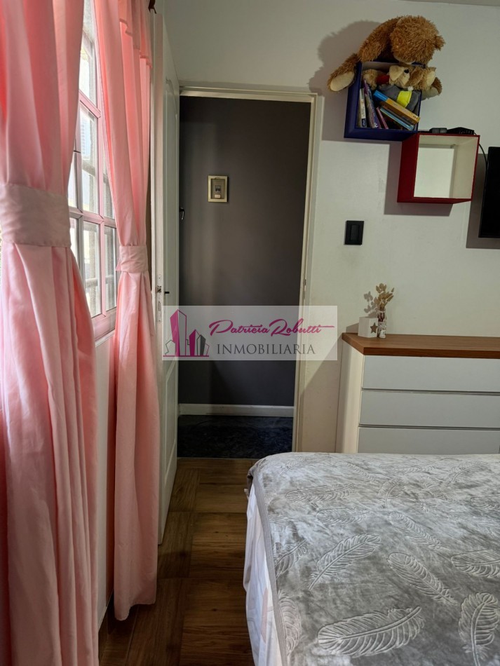 Vende PH MULTIFAMILIAR contrafrente con espacio aereo para edificar Villa Celina