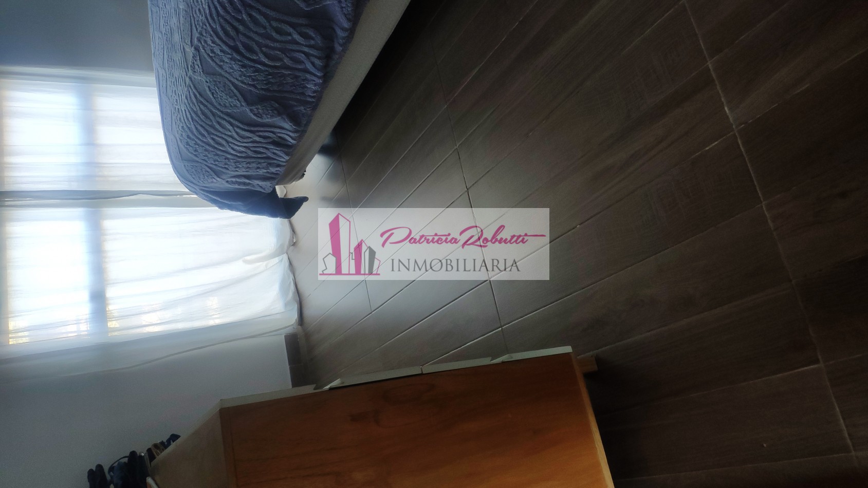 EN VENTA CASA 6 AMBIENTES EN LA TABLADA.