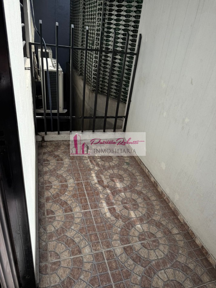 Vende PH MULTIFAMILIAR contrafrente con espacio aereo para edificar Villa Celina