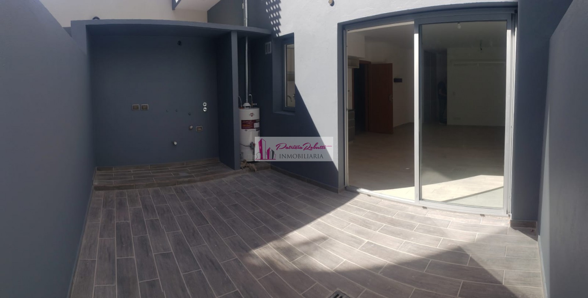 EN VENTA DEPARTAMENTO MONOAMBIENTE MODIFICABLE A 2 CON PATIO Y COCHERA TAPIALES