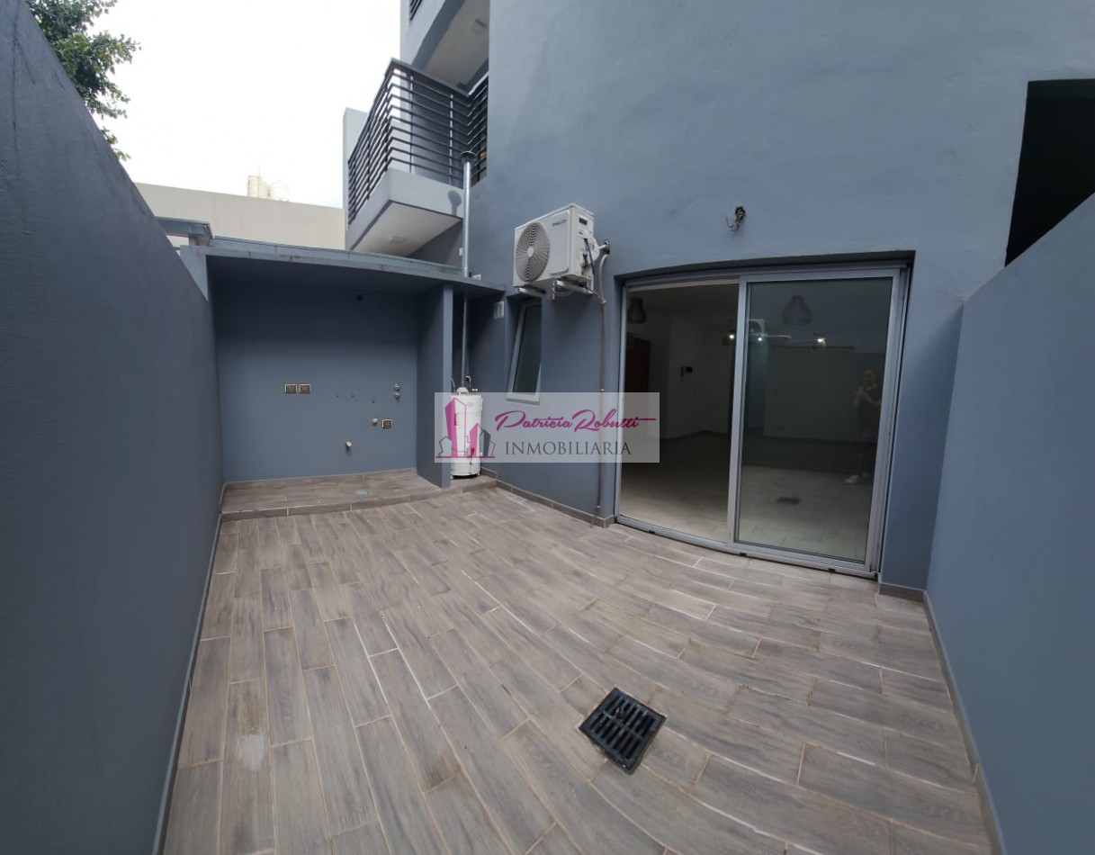 VENTA DEPTO MONOAMBIENTE PATIO COCHERA DONOVAN TAPIALES- LA MATANZA ZONA OESTE