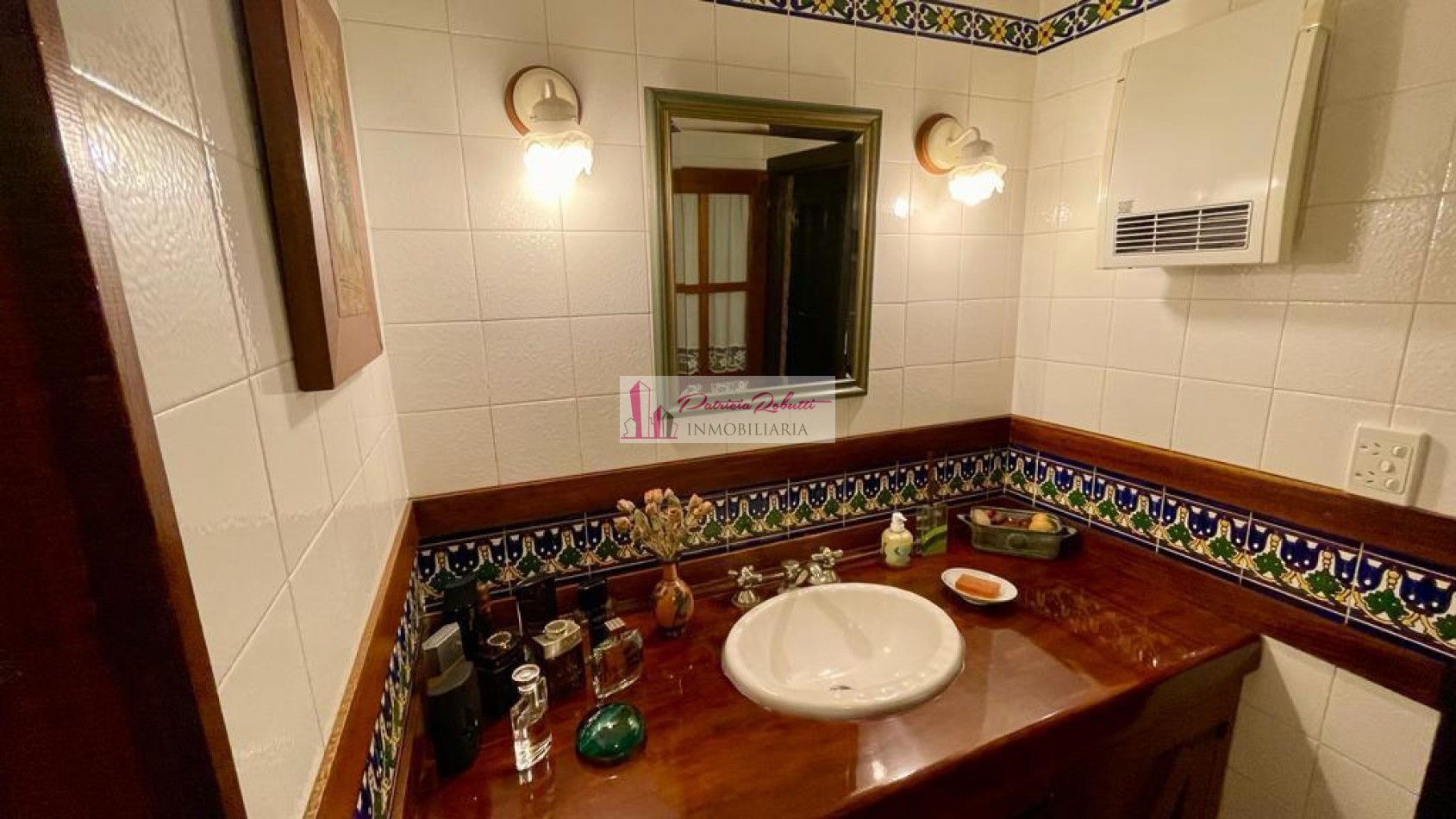 SE VENDE CASA 5 AMBIENTES CON PARQUE, PISCINA, CASA DE HUESPED GRAL. RODRIGUEZ