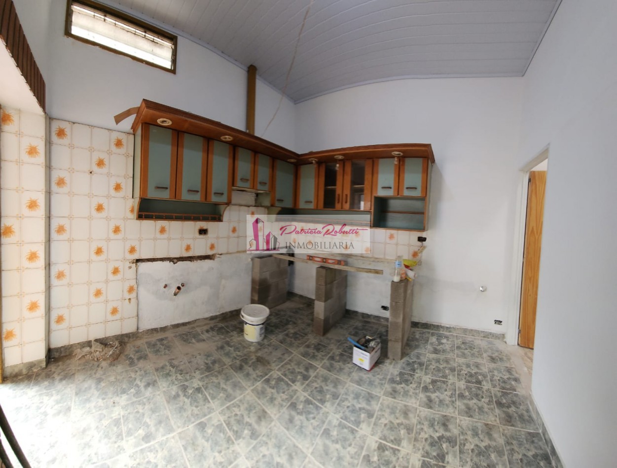 SE ALQUILA LOCAL COMERCIAL CON DEPOSITO EN VILLA CELINA