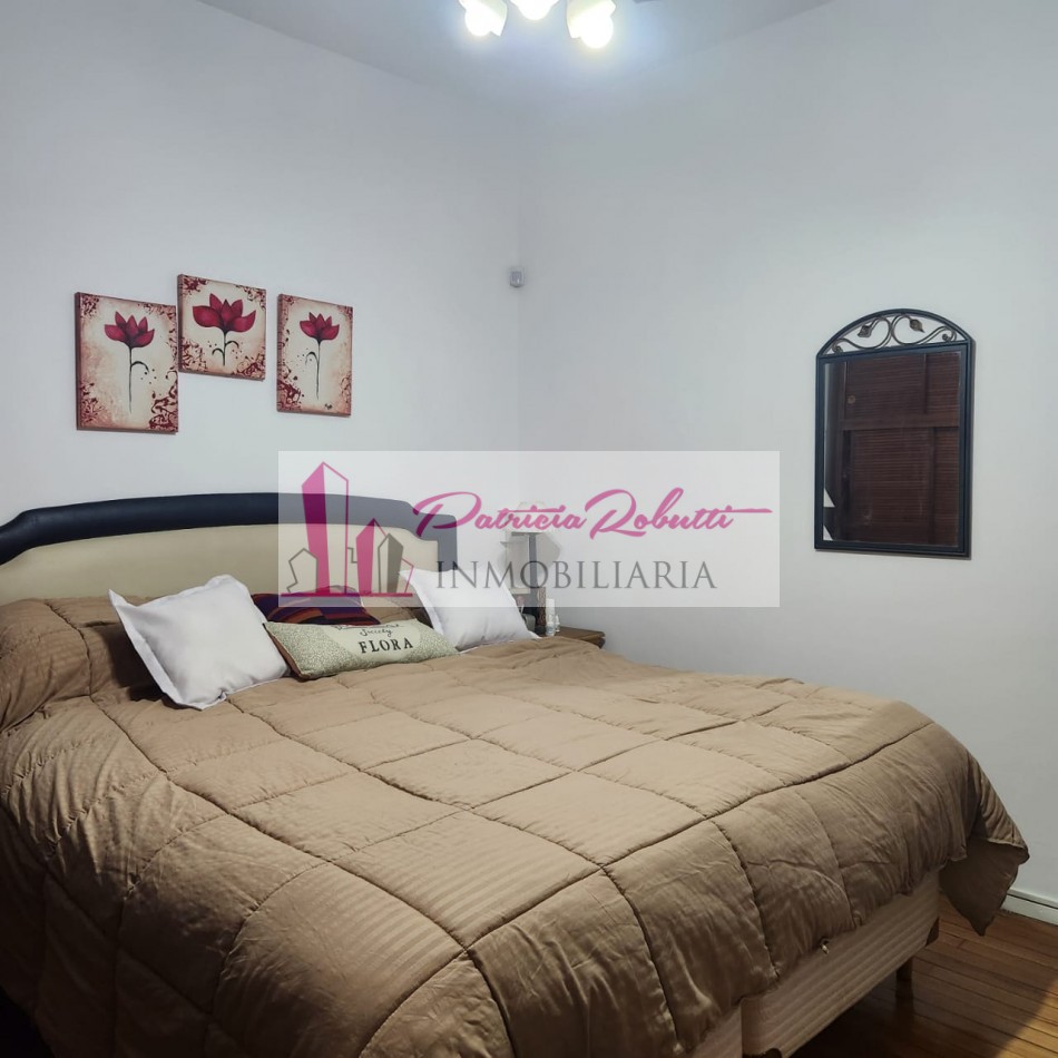 EN VENTA CASA 3 + 2 AMBIENTES EN VILLA LUGANO- LOTE 8.66 X 21.35- MULTIFAMILIAR 