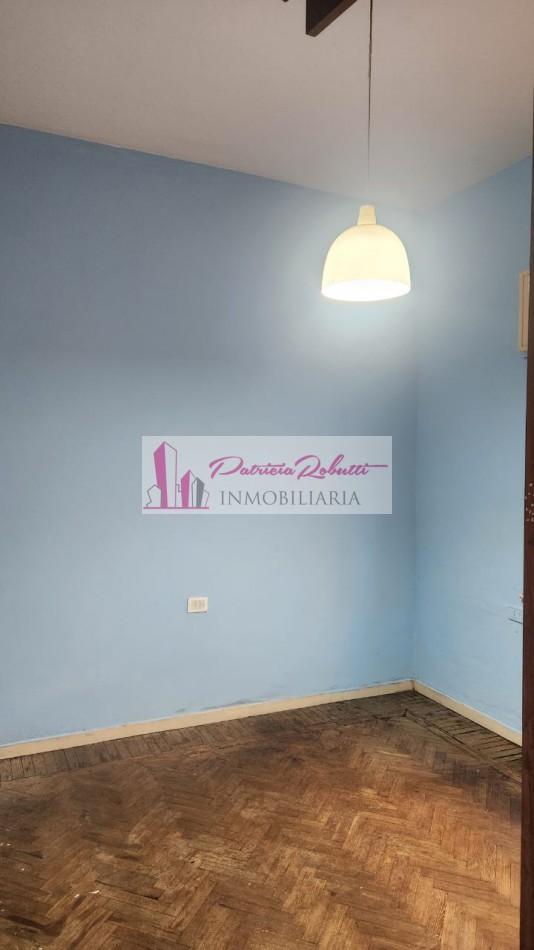 EN VENTA CASA MULTIFAMILIAR EN VILLA CELINA POLO TEXTIL LOTE.