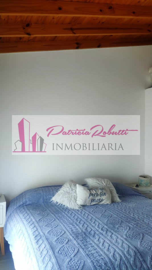 EN VENTA CASA 6 AMBIENTES EN LA TABLADA.