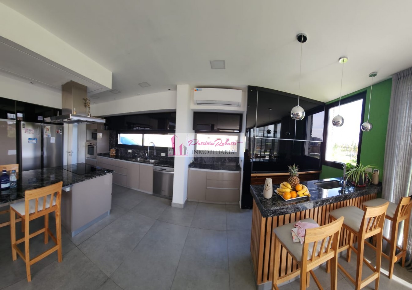 EN VENTA CASA 6 AMBIENTES CON PISCINA Y 2 COCHERAS EN BARRIO PRIVADO LAGOS DE CANNING