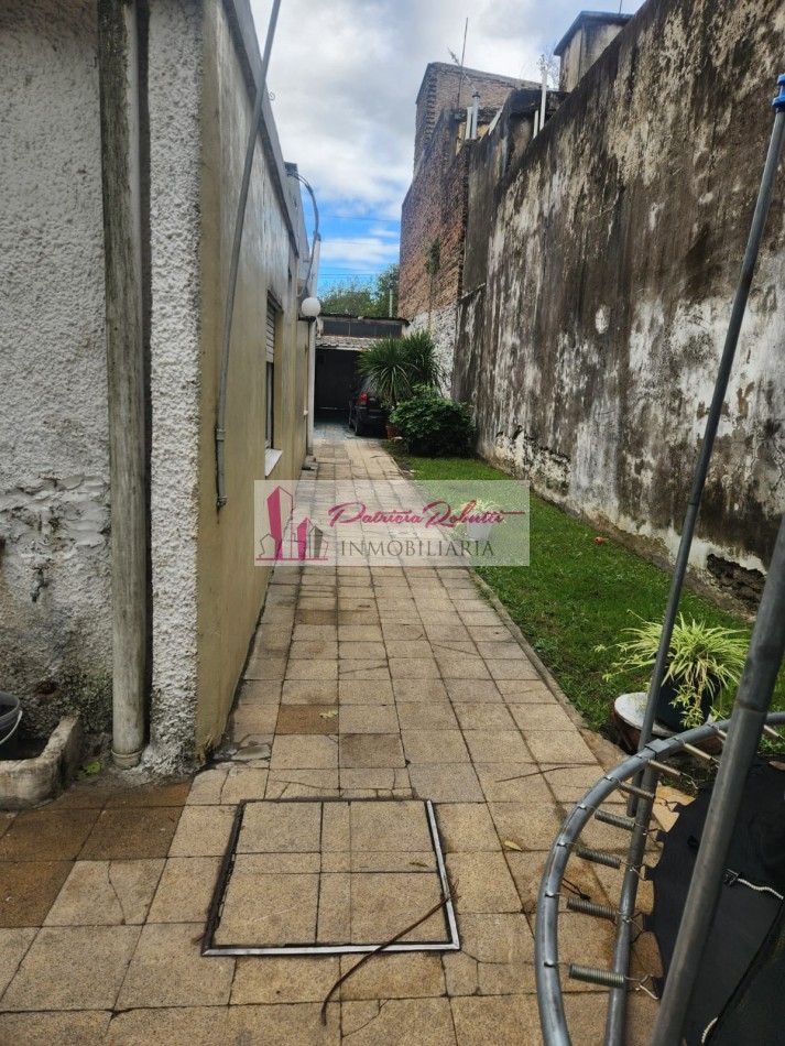 EN VENTA CASA MULTIFAMILIAR CON GRAN LOTE  10 X 43 VILLA CELINA 