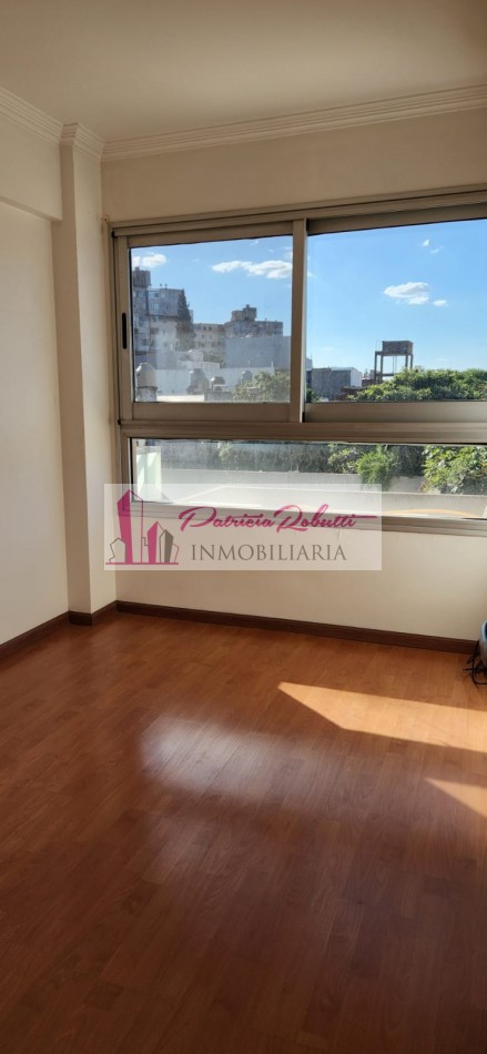 En venta departamento de categoria 3 ambientes con balcon Villa Lugano- cerca del centro comercial.