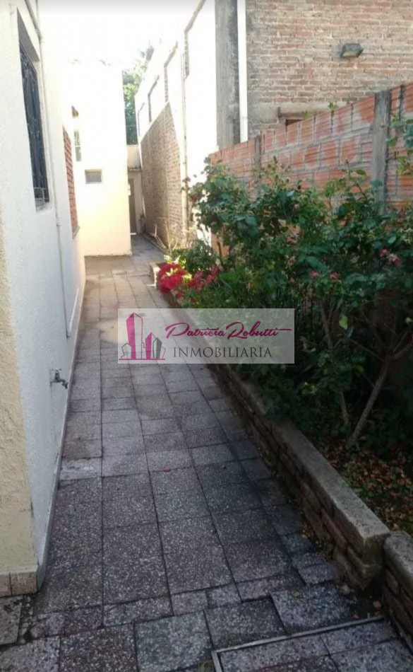 SE VENDE CASA AMBIENTES CON LOCALES VILLA CELINA IDEAL POLO TEXTIL