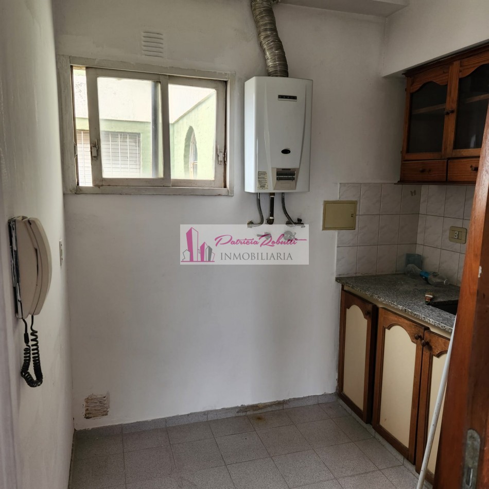 EN VENTA DEPARTAMENTO MONOAMBIENTE RECICLADO OPORTUNIDAD SOBRE VELEZ SARFIELD - CIUDAD MADERO.