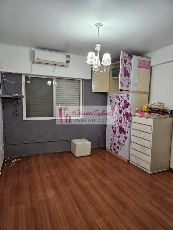 EN VENTA CASA 4 AMBIENTES CON PISCINA, PATIO, TERRAZA Y GARAGE VILLA MADERO