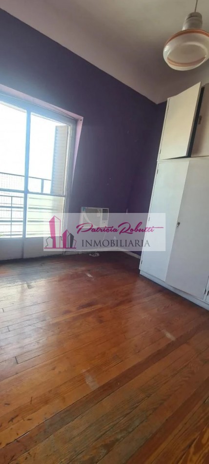 EN VENTA DEPARTAMENTO 2 AMBIENTES EN SAN CRISTOBAL.