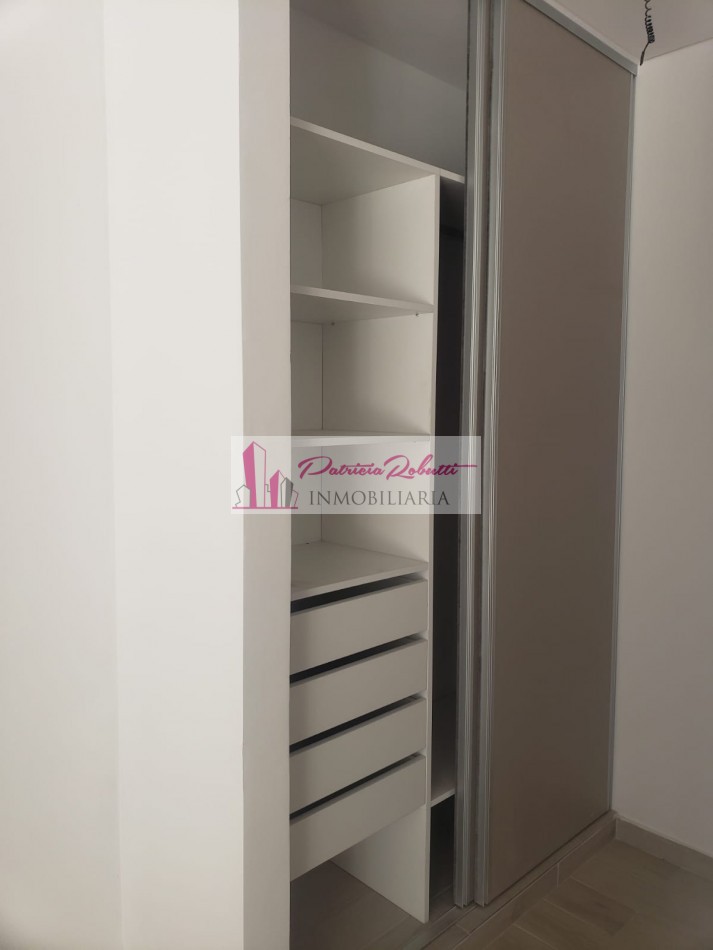 EN VENTA DEPARTAMENTO MONOAMBIENTE MODIFICABLE A 2 CON PATIO Y COCHERA TAPIALES