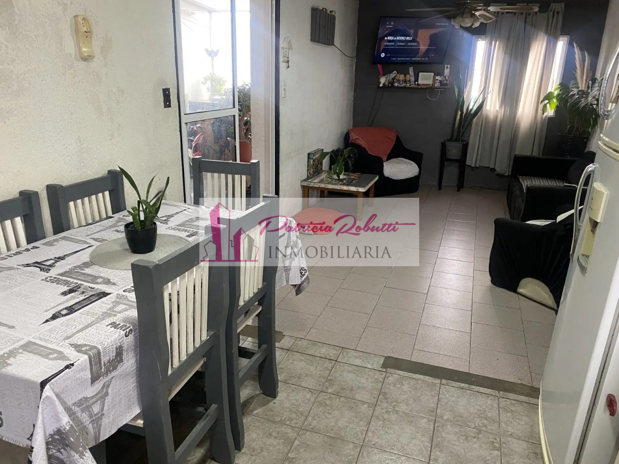 EN VENTA DEPARTAMENTO 4 AMB PATIO BARRIO PIEDRABUENA VILLA LUGANO