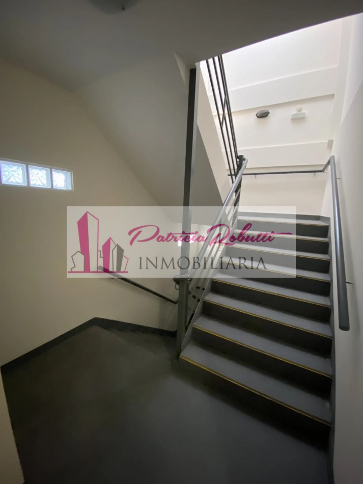 MATADEROS VENTA DEPARTAMENTO 2 AMB SEMI PISO C/ COCHERA Y BAULERA APTO CREDITO EN EL CENTRO COMERCIAL