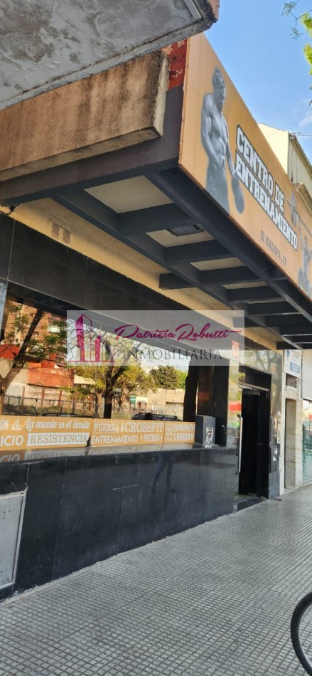 EN VENTA LOCAL COMERCIAL/ DEPOSITO/ GALPON GRAN METRAJE -VILLA LUGANO