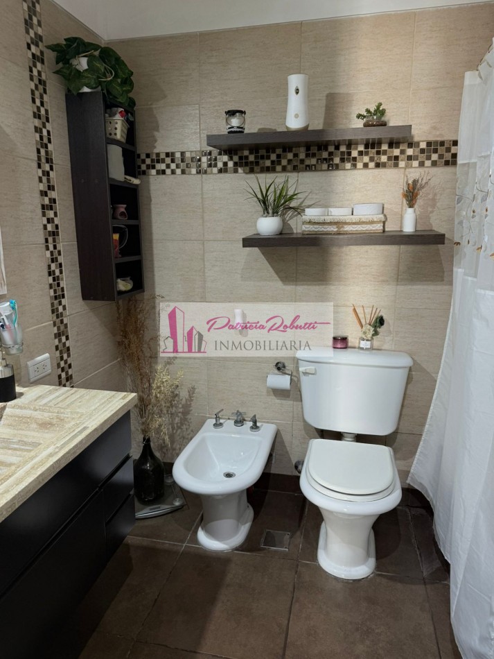 Vende PH MULTIFAMILIAR contrafrente con espacio aereo para edificar Villa Celina