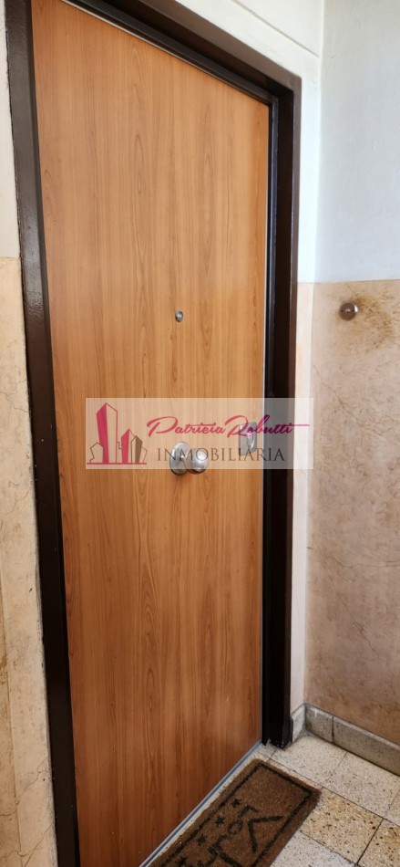 EN VENTA DEPARTAMENTO 4 AMBIENTES CON BALCON Y COCHERA- BARRIO GENERAL PAZ- VILLA CELINA