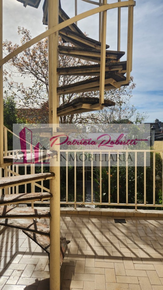 EN VENTA CASA 4 AMBIENTES EN VILLA CELINA POLO TEXTIL LOTE