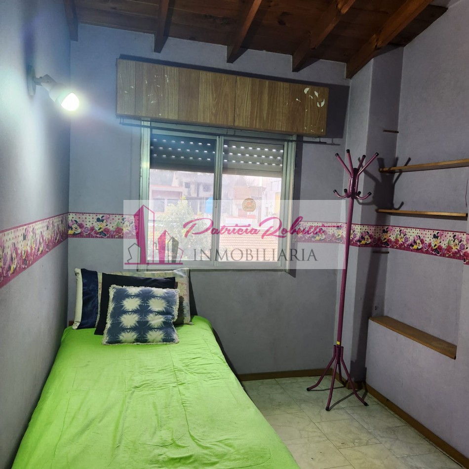 EN VENTA CASA 5 AMBIENTES CON GARAGE Y PARQUE EN VILLA LUGANO- LOTE 8.66 X 31 OPORTUNIDAD!!