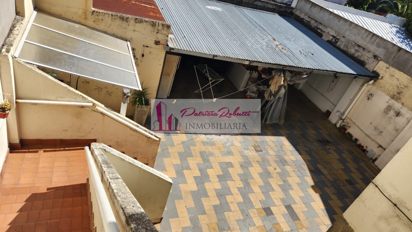 EN VENTA CASA MULTIFAMILIAR EN VILLA CELINA POLO TEXTIL LOTE.