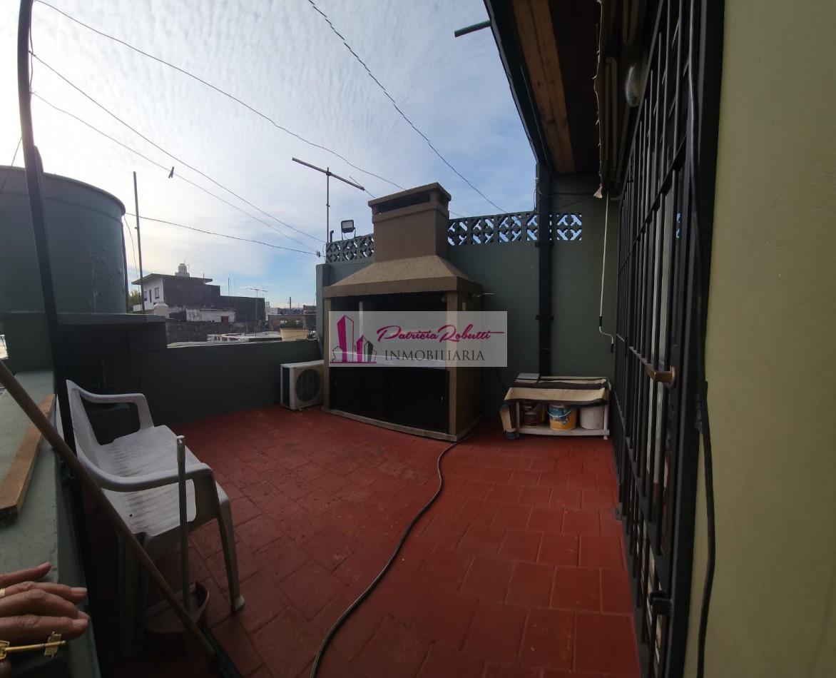 EN  VENTA PH 4 AMB CON PEQUEÑO PATIO Y TERRAZA- VILLA CELINA LA MATANZA