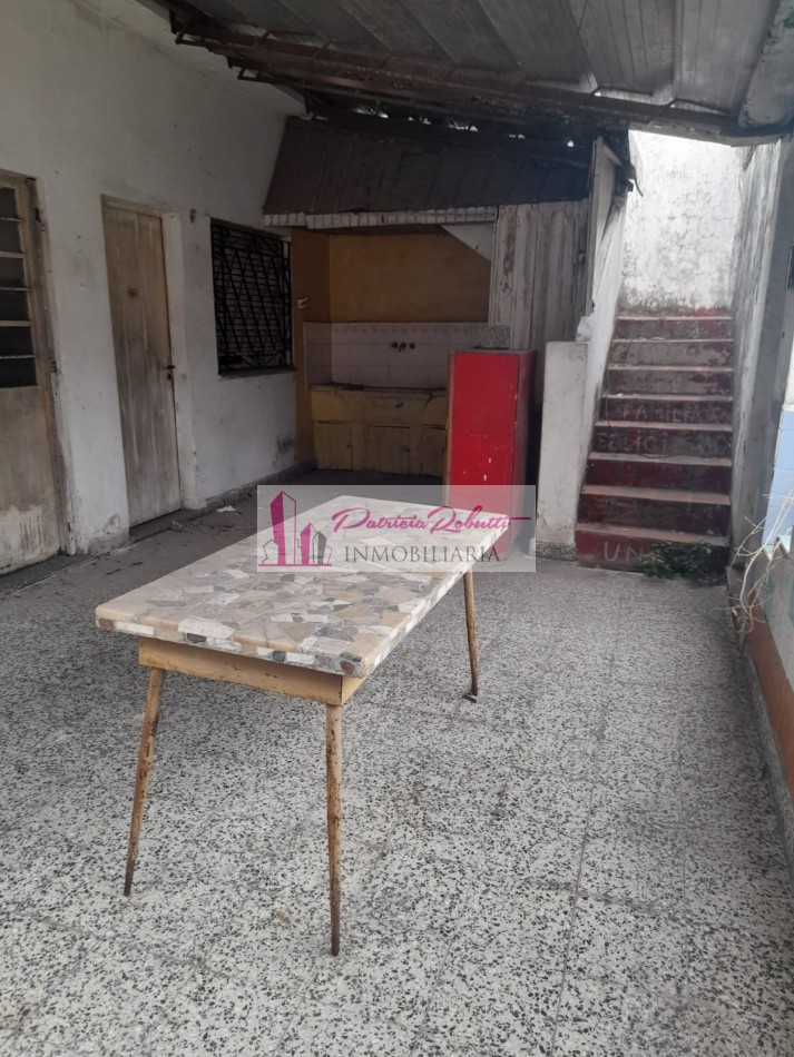 EN VENTA CASA CON LOTE LIBRE TERRENO EN VILLA LUGANO