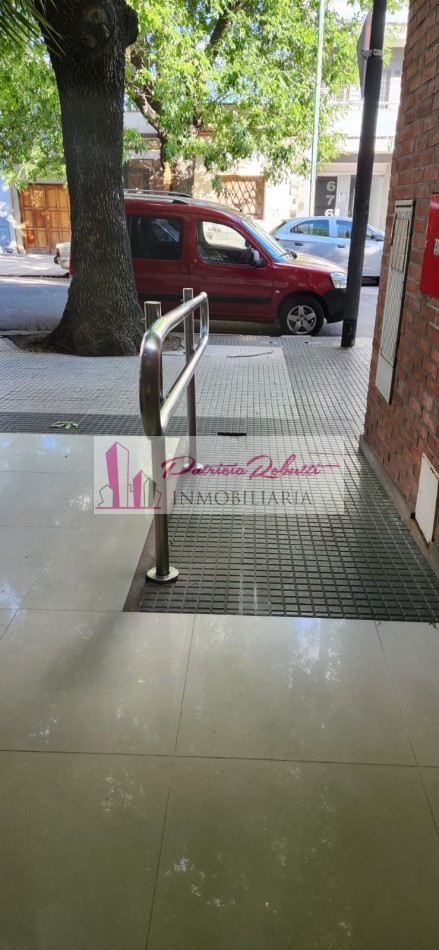 En venta departamento de categoria 3 ambientes con balcon Villa Lugano- cerca del centro comercial.