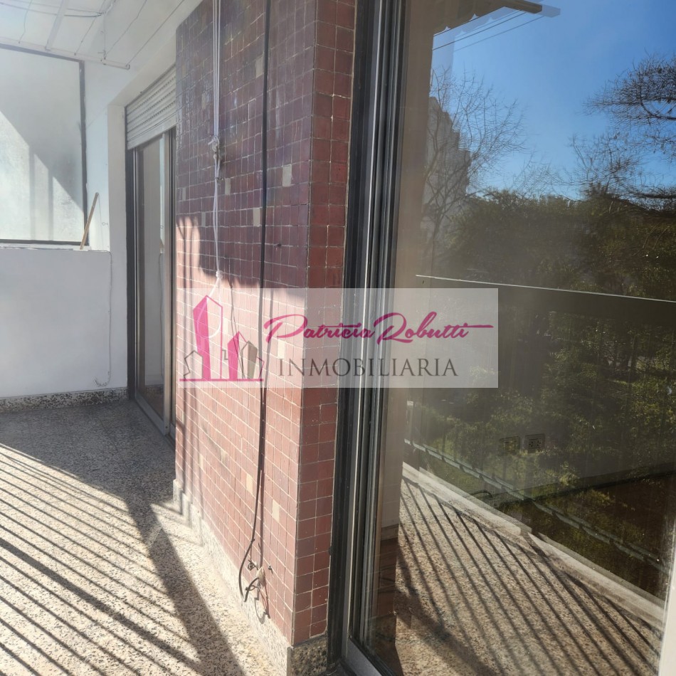 EN ALQUILER DEPARTAMENTO 2 AMBIENTES CON BALCON Y BAULERA EN CABALLITO