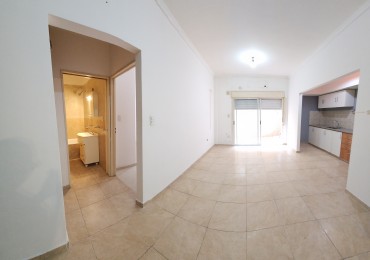 SE VENDE DEPARTAMENTO 2 AMB CON PATIO COCHERA Y TERRAZA COMPARTIDA VILLA LUGANO