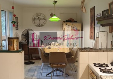 EN VENTA CASA 5 AMBIENTES CON LOTE EN VILLA CELINA ZONA OESTE LA MATANZA